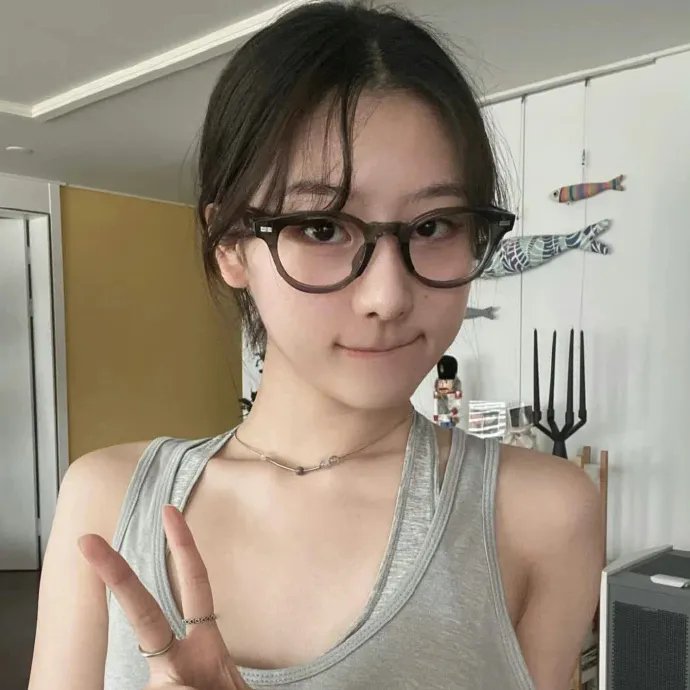 春花凝雨露